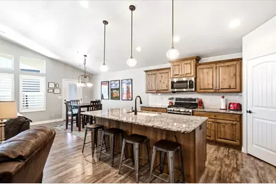 3421 W 3800 S, West Haven, UT 84401 - Photo 9