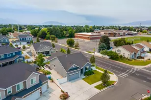 389 W 300 S, Orem, UT 84058 - Photo 33