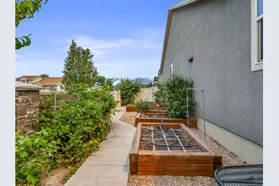 389 W 300 S, Orem, UT 84058 - Photo 31