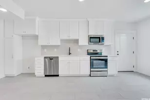 672 W Herald Dr, Saratoga Springs, UT 84045 - Photo 25