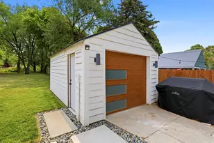 2441 S 800 E, Salt Lake City, UT 84106 - Photo 29