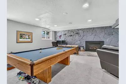 2505 E Robidoux Rd, Sandy, UT 84093 - Photo 37