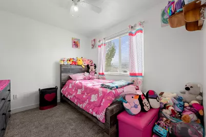 2152 E Weeping Willow Way N, Eagle Mountain, UT 84005 - Photo 17