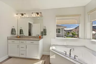 2285 W Sunrise Ranch Dr, Mapleton, UT 84664 - Photo 25