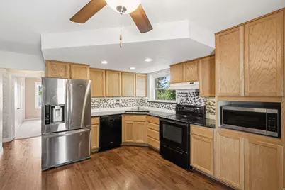355 E 825 N, Centerville, UT 84014 - Photo 11