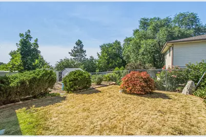 355 E 825 N, Centerville, UT 84014 - Photo 39