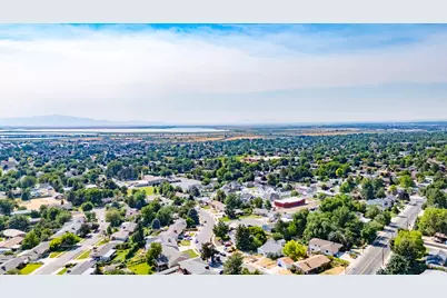 355 E 825 N, Centerville, UT 84014 - Photo 45
