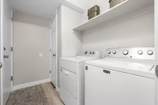 8482 S Ivy Gable Dr W, West Jordan, UT 84081 - Photo 9