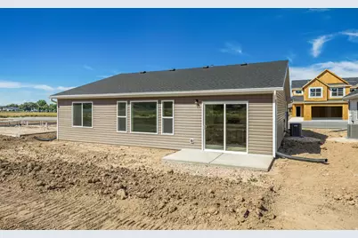 1068 N Summit View Dr W, Harrisville, UT 84404 - Photo 13
