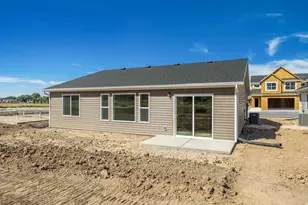 1068 N Summit View Dr W, Harrisville, UT 84404 - Photo 13