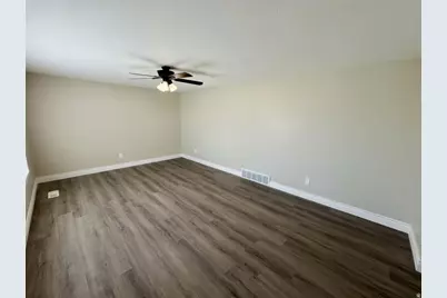 1105 Mala Dr, Layton, UT 84041 - Photo 3
