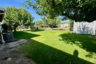 1105 Mala Dr, Layton, UT 84041 - Photo 19