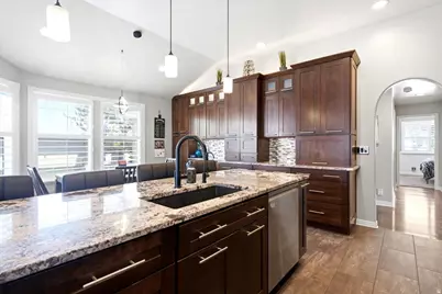 550 W 3950 S, Riverdale, UT 84405 - Photo 33