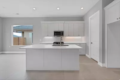992 W Frank Ave, Toquerville, UT 84774 - Photo 11