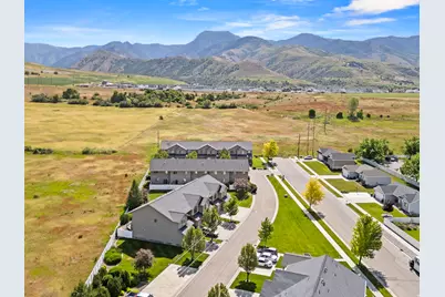 227 E 700 N, Smithfield, UT 84335 - Photo 23