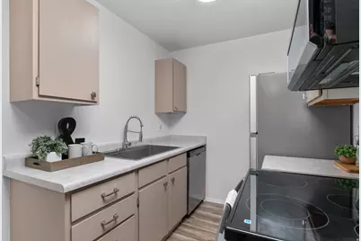4150 S Oak Meadows Dr #21, Taylorsville, UT 84123 - Photo 7