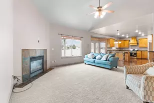12472 S Freedom Hill Way, Herriman, UT 84096 - Photo 9