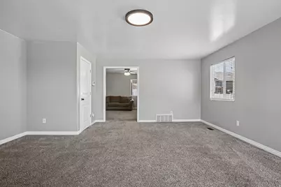 8224 S Oak Vista Dr, West Jordan, UT 84081 - Photo 9