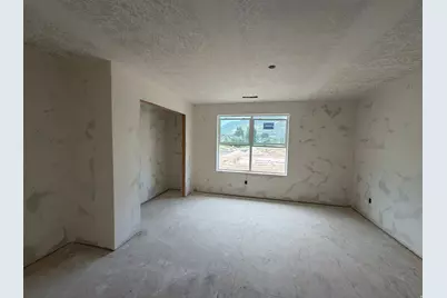 1067 N Summit View Dr, Harrisville, UT 84404 - Photo 9