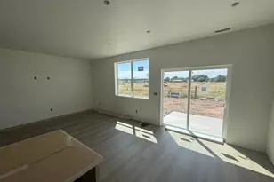 1067 N Summit View Dr, Harrisville, UT 84404 - Photo 3