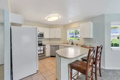 2089 N Morning Star Dr, Saratoga Springs, UT 84045 - Photo 9