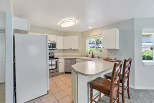 2089 N Morning Star Dr, Saratoga Springs, UT 84045 - Photo 9