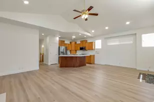 542 E Land Rush Dr, Midvale, UT 84047 - Photo 5