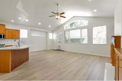 542 E Land Rush Dr, Midvale, UT 84047 - Photo 7
