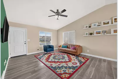 2361 E Ox Yoke Dr, Eagle Mountain, UT 84005 - Photo 5