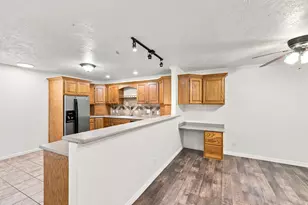 564 S Goosenest Dr E, Payson, UT 84651 - Photo 7