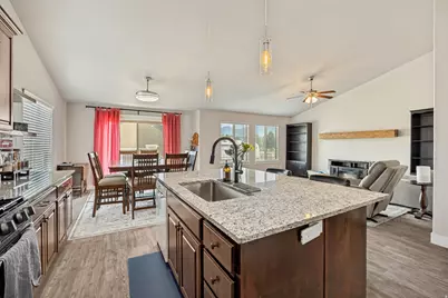 719 W Shavey Ln, Springville, UT 84663 - Photo 7