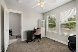 719 W Shavey Ln, Springville, UT 84663 - Photo 3