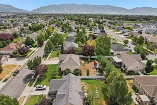 1359 W 2175 S, Syracuse, UT 84075 - Photo 43