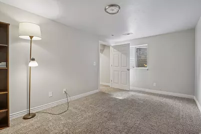 1359 W 2175 S, Syracuse, UT 84075 - Photo 17