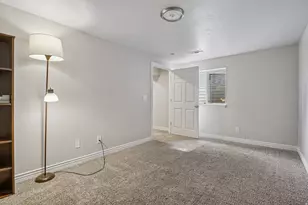 1359 W 2175 S, Syracuse, UT 84075 - Photo 17