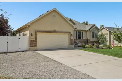 1359 W 2175 S, Syracuse, UT 84075 - Photo 3