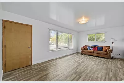 366 S 500 E, River Heights, UT 84321 - Photo 9