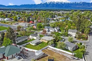 366 S 500 E, River Heights, UT 84321 - Photo 23