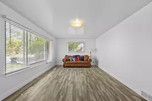 366 S 500 E, River Heights, UT 84321 - Photo 11