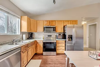 295 W 700 N, Tooele, UT 84074 - Photo 5