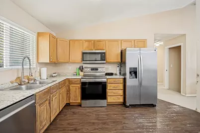 295 W 700 N, Tooele, UT 84074 - Photo 7