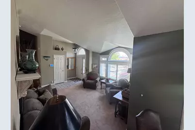 944 E Bernay Cir, Sandy, UT 84094 - Photo 27