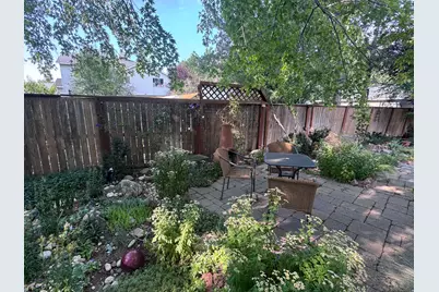 944 E Bernay Cir, Sandy, UT 84094 - Photo 5