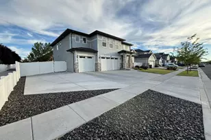 1867 W 2135 S, Woods Cross, UT 84087 - Photo 3