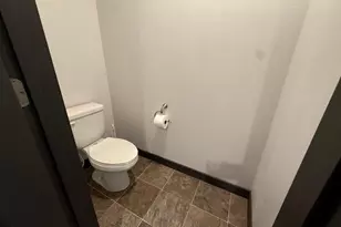 1867 W 2135 S, Woods Cross, UT 84087 - Photo 25