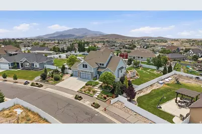 2038 E Ranch Dr, Eagle Mountain, UT 84005 - Photo 57