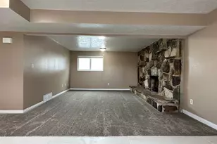 236 E Oak Ln S, Farmington, UT 84025 - Photo 19