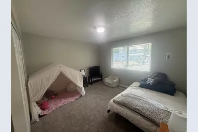 236 E Oak Ln S, Farmington, UT 84025 - Photo 15