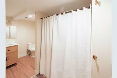 521 E 1650 S, Bountiful, UT 84010 - Photo 39
