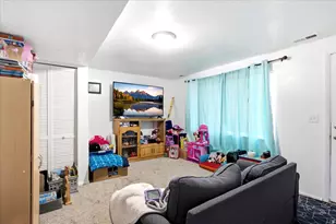 1342 E Sudbury Ave, Sandy, UT 84093 - Photo 7